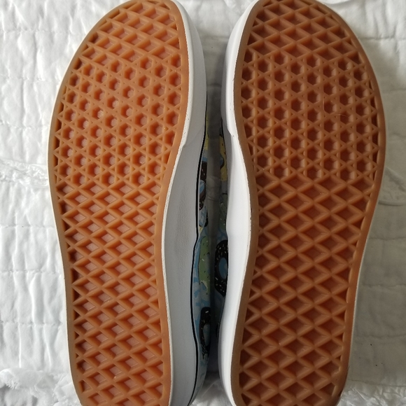 Vans Doughnuts Sneakers Size 7 EUC! - Picture 8 of 16